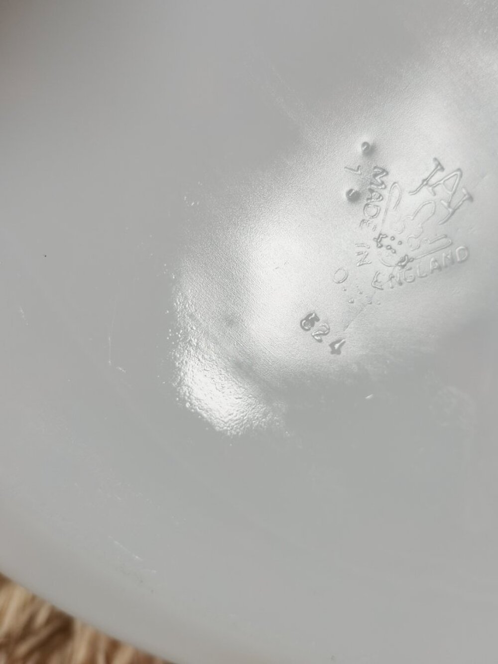 Pyrex Hearts 524 with lid - Picture 4 of 10